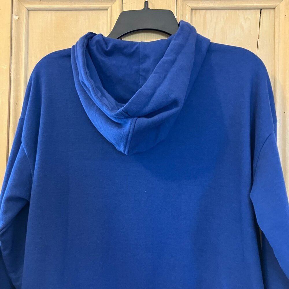 Coraline Jones Women SOLD OUT Box Lunch Letter Portrait Hoodie Small Blue AN EXC - Picture 10 of 12